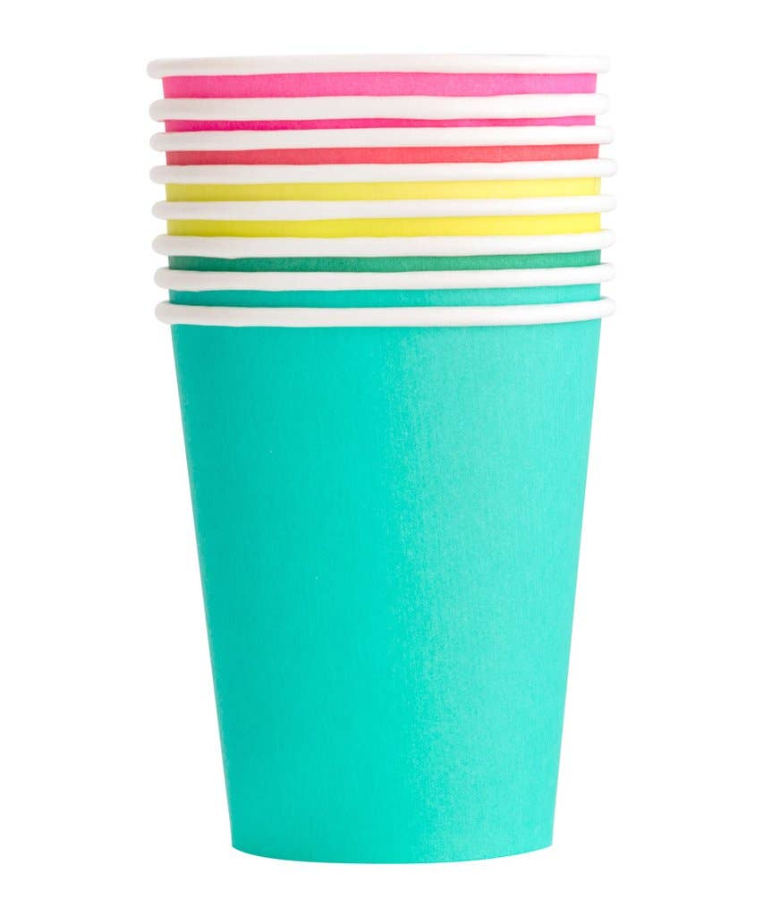 Disposable Plastic Cups, Yellow Colored Plastic Cups, 18-Ounce Plastic  Party Cups, Strong and Sturdy Disposable Cups for Party, Wedding,  Christmas